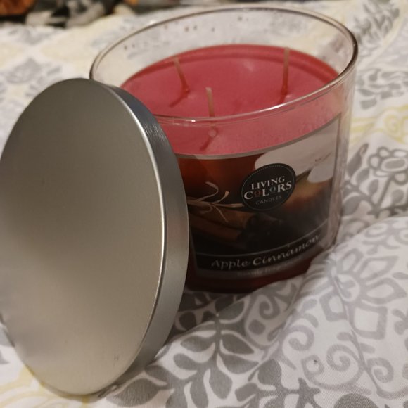 NWT! LIVING COLORS CANDLE - Picture 2 of 5